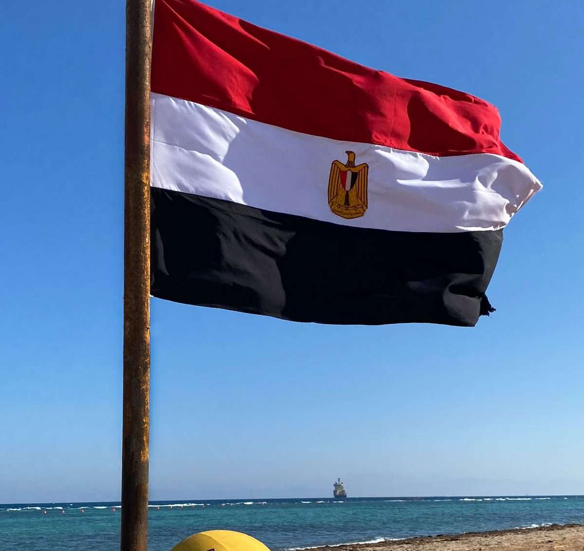 الإنزال الأول للكابل البحري في مصر