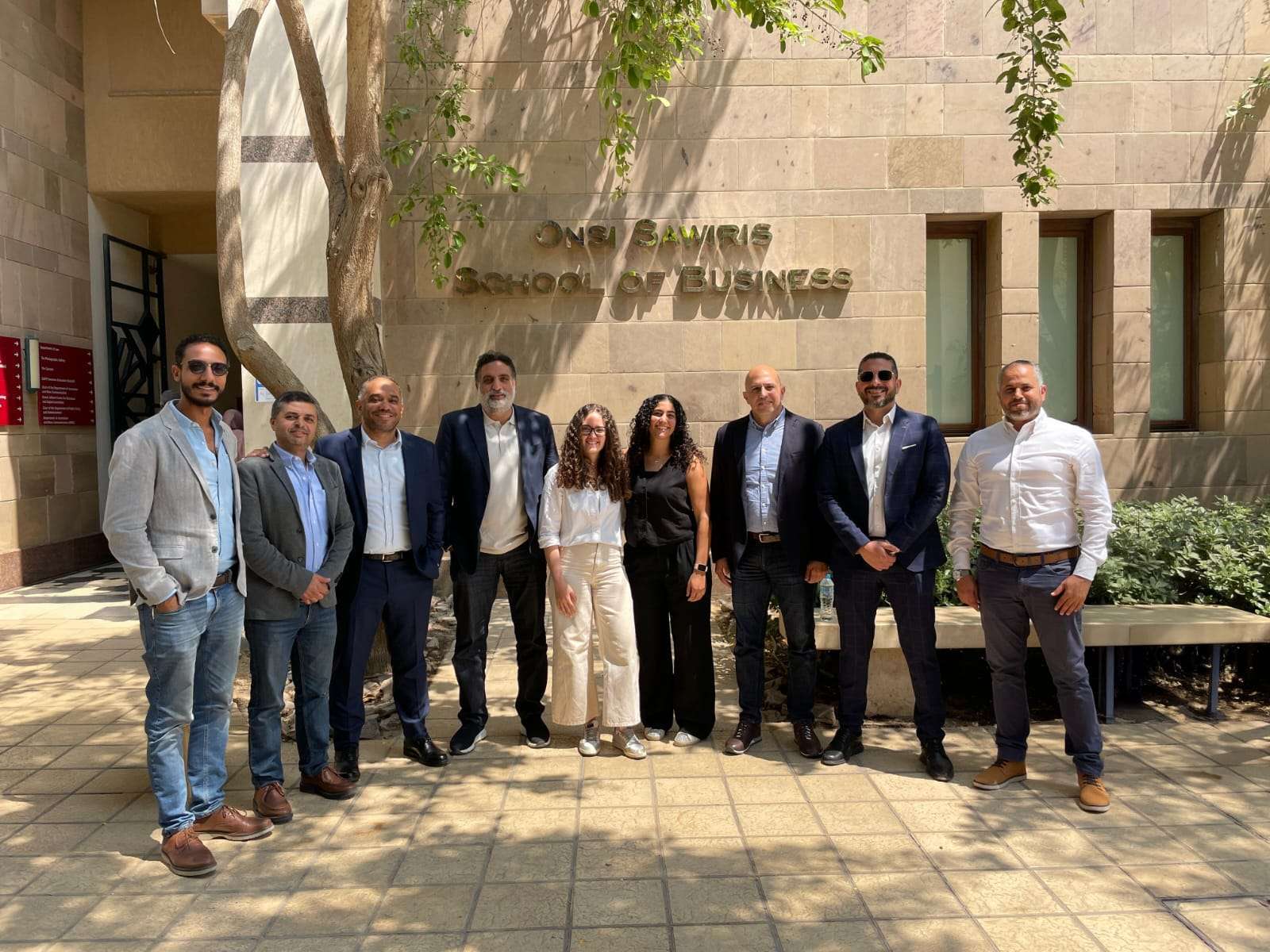 Raya Electronics and AUC Partner to Explore Omni-Channel Customer Experience